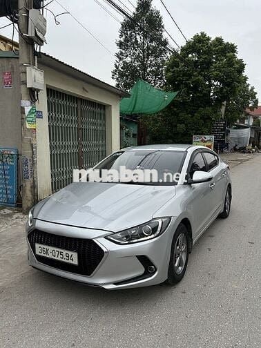 Hyundai Elantra GLS 2017  - 96000 km