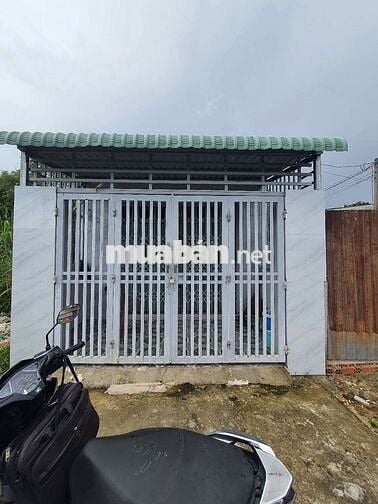 Nhà Hẻm Cụt 4x14 1lửng 2pn 1wc Nhà Mới sạch sẽ