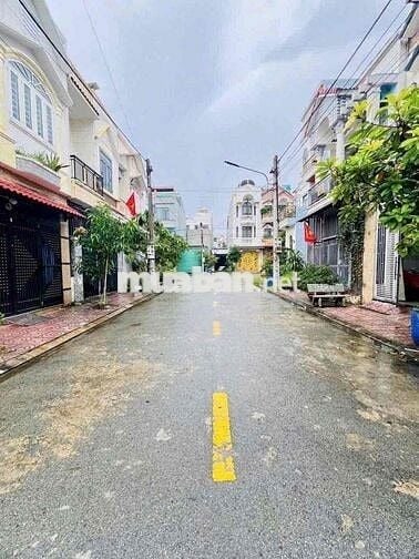 bán gấp lô dât giá đầu tư lê phong tân đông hiêp dt 64m