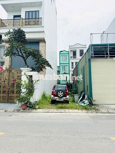 BÁN MẢNH ĐẤT ĐẸP MẶT PHỐ NGỌC THUỴ, KINH DOANH.DT 70M,Giá Chỉ 15,6tỷ