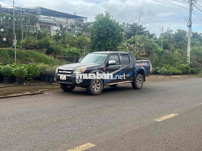 Ford Ranger 2009 XL 2.5L 4x4 MT - 200000 km