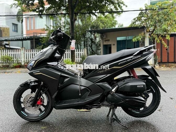 Honda Air Blade 2017 Góp trả trướv 5tr dắt xe