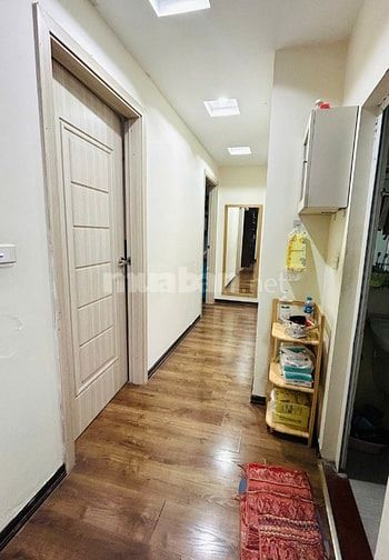 Chính chủ bán căn 3pn2wc full đồ 77,5m2 giá 5tyx ở Long Biên 