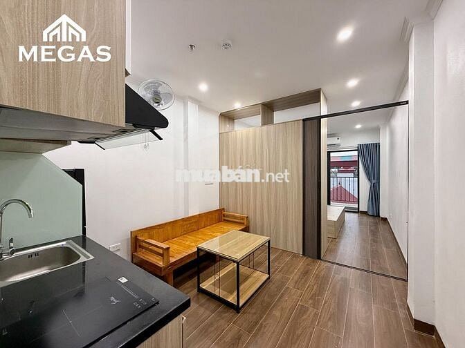 NHÀ MỚI 1N1K FULL ĐỒ BAN CÔNG SIÊU TO NẰM NGAY GOLDMARK CITY