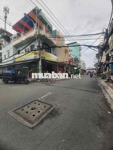 Cho thuê sân trước nhà vs vỉa hè bên hông giá 3tr