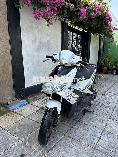Honda Air Blade 110 màu trắng 2008 zin êm