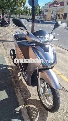 Bán lại xe ga honda sh 2018 xe đẹp