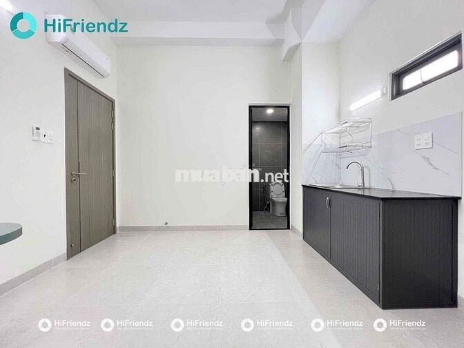 STUDIO BAN CÔNG NGAY LÀNG ĐẠI HỌC VỪA RA LÒ