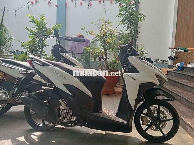 Cần bán xe vario125 có kiểng nhẹ còn mâm zin