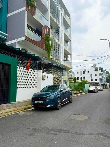 CHDV 2MT trước Sau đường Bình Lợi. 7x30m 210m2 đất. 27Pn. TN 170Tr/th.