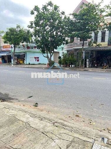 Cho thuê nhà nguyên căn 2 tầng mt Phạm Hùng, hòa xuân