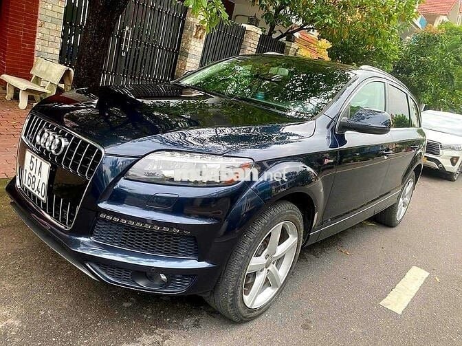 Cần bán xe AUDI Q7 QUATTRO