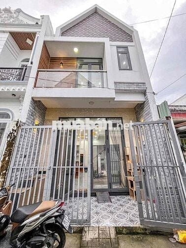 Nhà lầu 2 phòng hẻm Trần Nam Phú