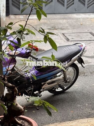 Bán xe Future 2 sơn zin nguyên con, đẹp !