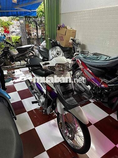 Xe Wave Alpha 2005 màu trắng mới 95%