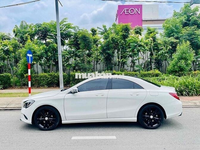 Cần bán CLA 200 model 2017 xe rất đẹp