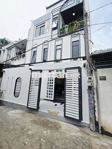 Nhà đẹp ngang rộng siêu thoáng sẵn nội thất