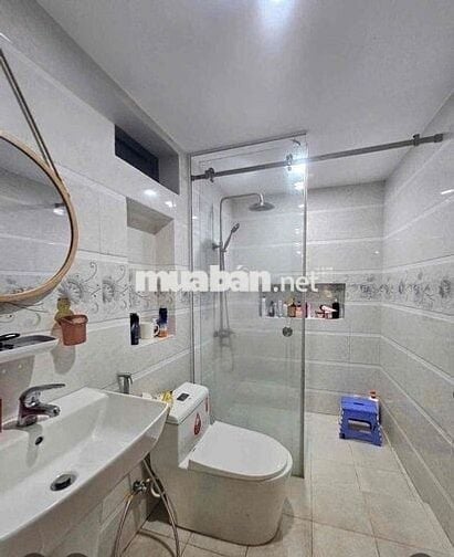 cho thuê nhà nguyên căn có nội thất 2 p ngủ nhà sạch đẹp