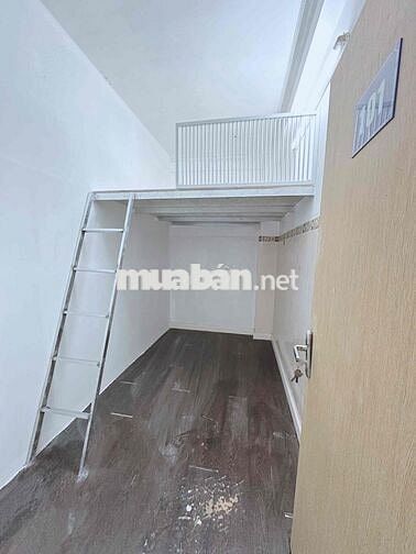 phòng 2tr5 nguyễn văn thương có máy lạnh, gác