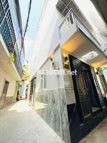 Nhà mới đẹp giá mềm ngay khu trung tâm sầm uất, sổ hồng riêng