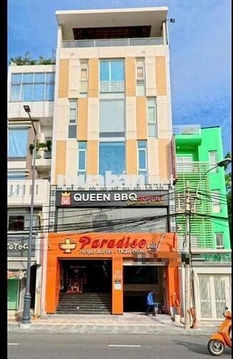 Toà nhà mặt tiền Hoàng Hoa Thám, phường 13, quận Tân Bình