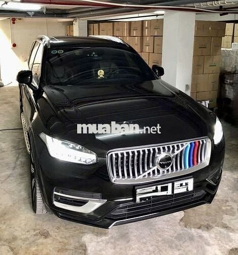 Volvo XC90 Recharge T8 Hybrid 2022 màu đen