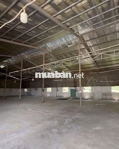 Kho Phạm Hữu Lầu diện tích 180m2 cần cho thuê gấp đường cont