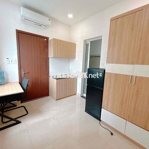 phòng thoáng mát yên tĩnh sạch sẽ gần cầu Tham Lương có thang máy