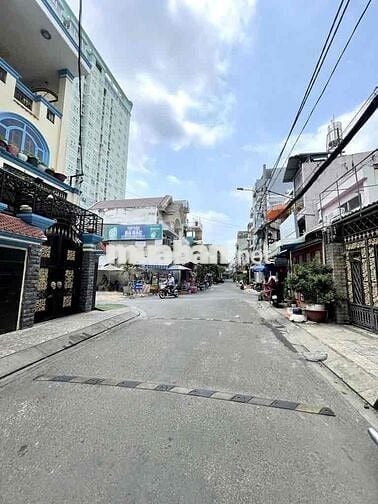 BÁN NHÀ TRUNG TÂM TÂN PHÚ HXH - NGANG 4 ĐẸP - 3.99 TỶ