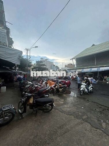 MBKD KIOT (30 x 40m²) KHU CHỢ LỚN, Q5 cũ