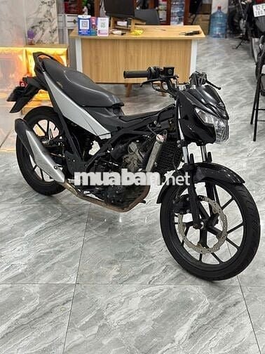 Suzuki Raider màu đen 150Fi đen bạc máy cực bóc