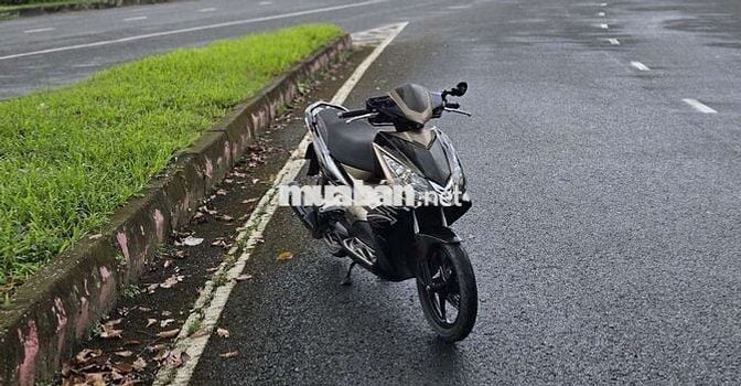 Em bán chiếc airblade Thái Fi đời 2010