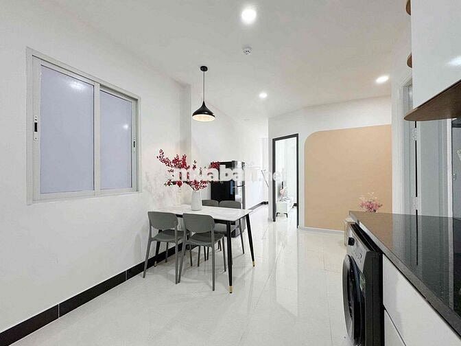 Chdv Cao cấp thang máy khu sân bay thuê 50 lời 46tr