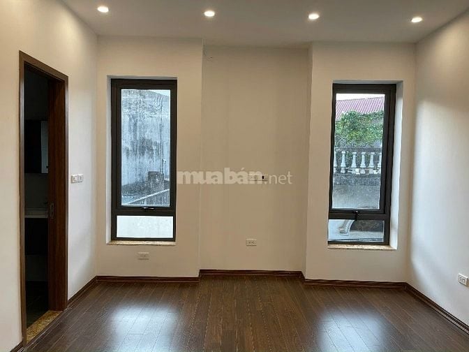 Bán nhà ngõ 58 Đường Láng, 61.6m2x 4 tầng, 1 tum, MT 6.8m