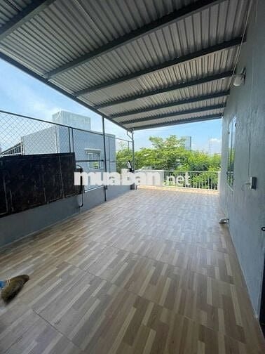 Nguyên tầng 3, dt 103m2, đường Nguyễn Hữu Hào, Nam Việt Á