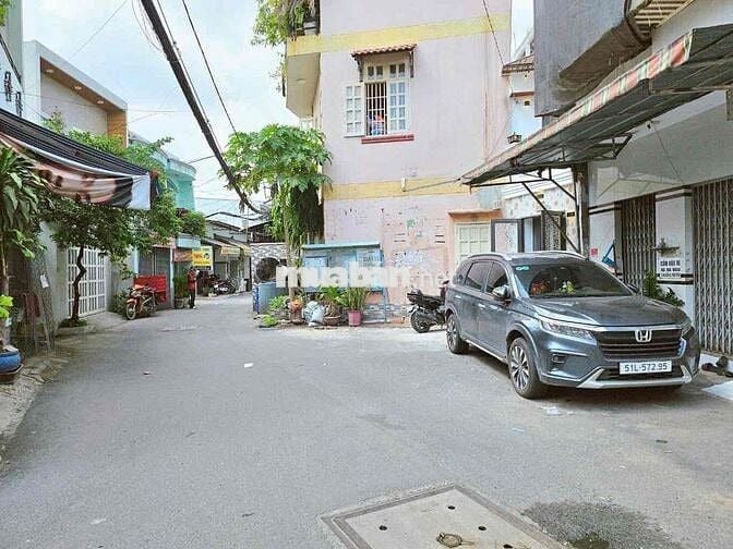 Hẻm Xe Hơi Thông | Dương Quảng Hàm - Emart Phan Văn Trị | Sẵn Nội Thất