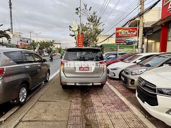 Toyota Innova 2017 2.0E - 94000 km