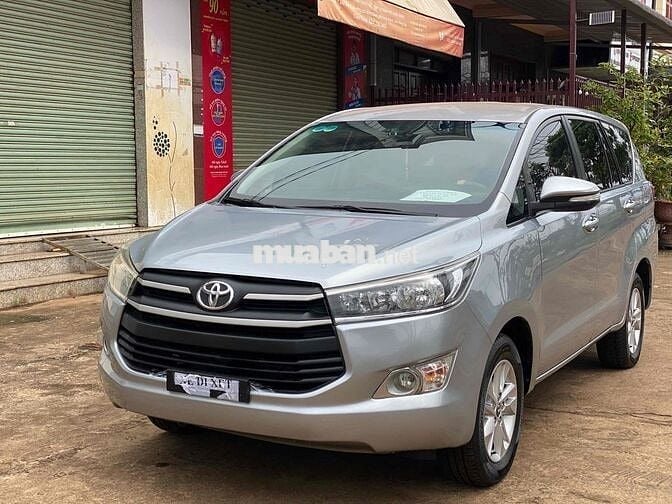 Toyota Innova 2017 2.0E - 93000 km
