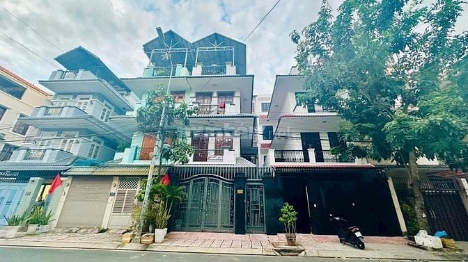 Bán biệt thự cao cấp, 6x20m, 3.5 tấm, KDC Cao Lỗ P4 Q8 