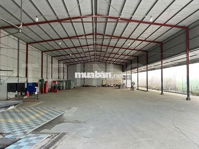 Kho xưởng 826m² nhánh đường Quốc Lộ 1A