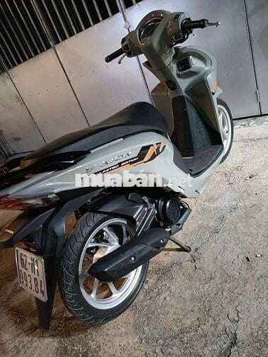 Do nhu cầu đổi xe nên cần bán