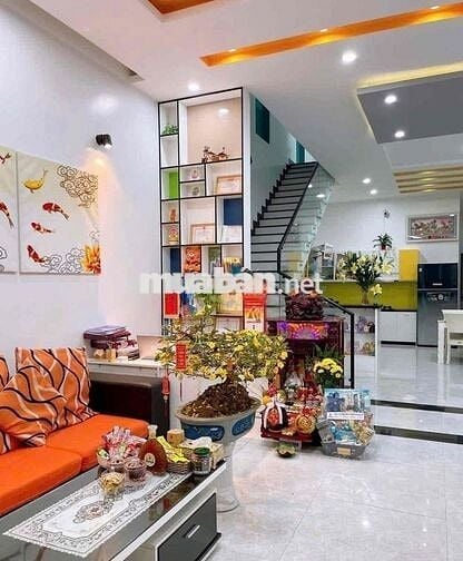 nhà 2 tầng đường thanh lương - gần cầu hòa xuân.