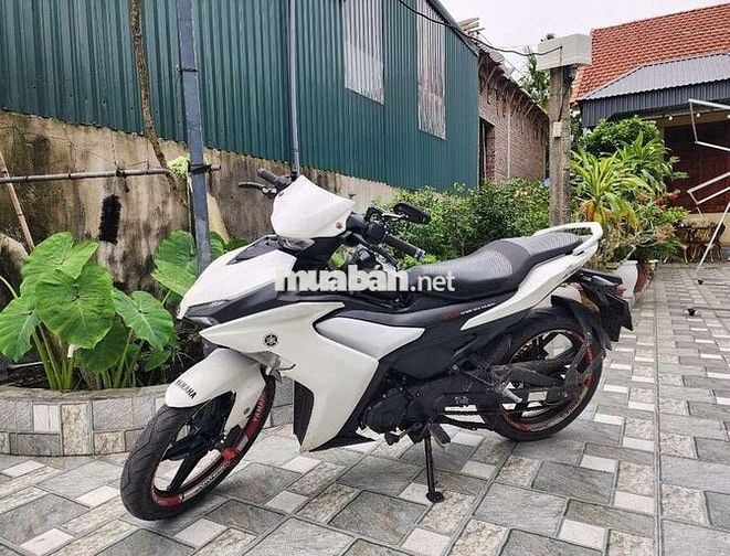 E Cần bán xe exciter 155