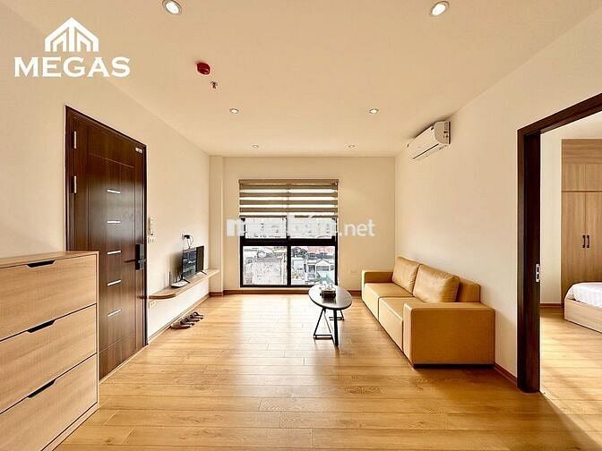 CHO THUÊ CĂN HỘ 1PN FULL NỘI THẤT BAN CÔNG NGAY TẠI LẠC LONG QUÂN