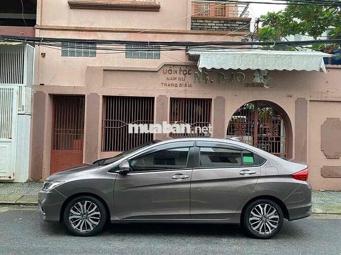 Honda City 2018 1.5 TOP - 16000 km