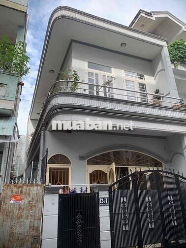 Bán nhà hẻm xe hơi, gần đường chính