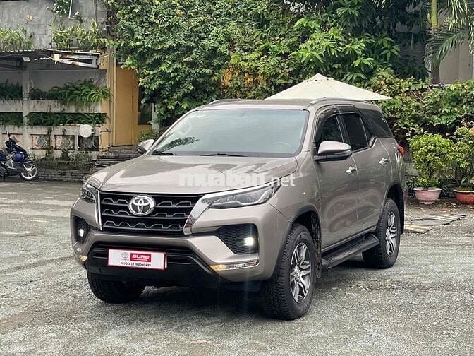 Toyota Fortuner 1 cầu, máy dầu, số tự động formmoi