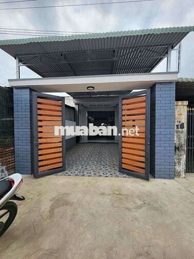 Bán nhà cấp 4 sổ hồng riêng, dt 100m2 gần chợ Phú Lạc giá 738triệu