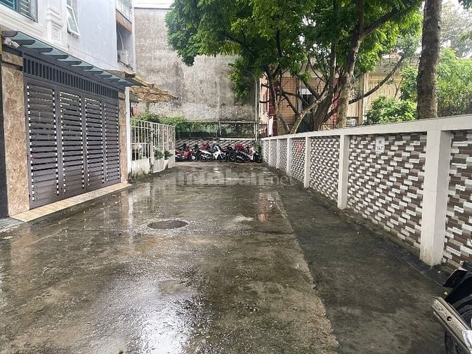 Cực hiếm Nhà Đào Tấn ngõ thông ô tô  đỗ cửa,mặt tiền khủng, kinh doanh