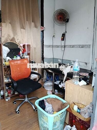 Cần pass phòng trọ mặt tiền hẻm 49 trong dãy căn hộ dịch vụ